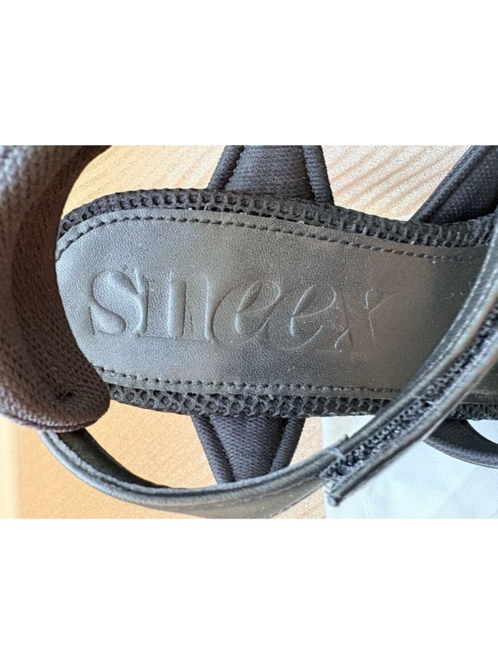 Sneex Charlie Sandal Black Leather NEW Mesh Triple Strap Heels Womens 11 - Picture 7 of 11
